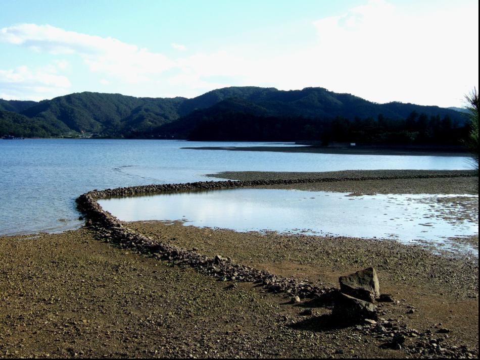 瀬留の垣跡