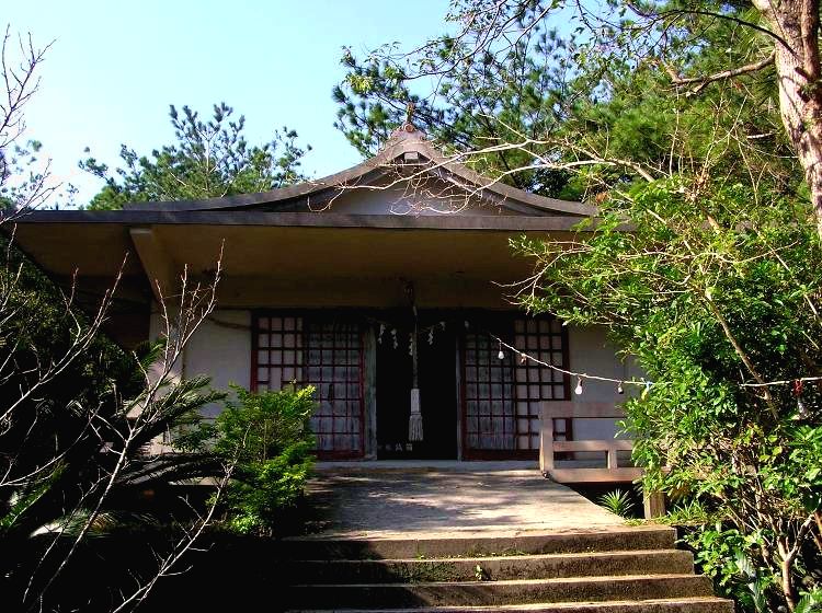 行盛神社の社殿