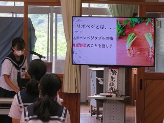 presen03.jpg